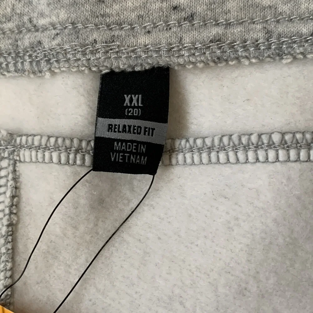 ❤️SOLD❤️Women’s carhartt relaxed fit joggers! NWT - Picture 4 of 5